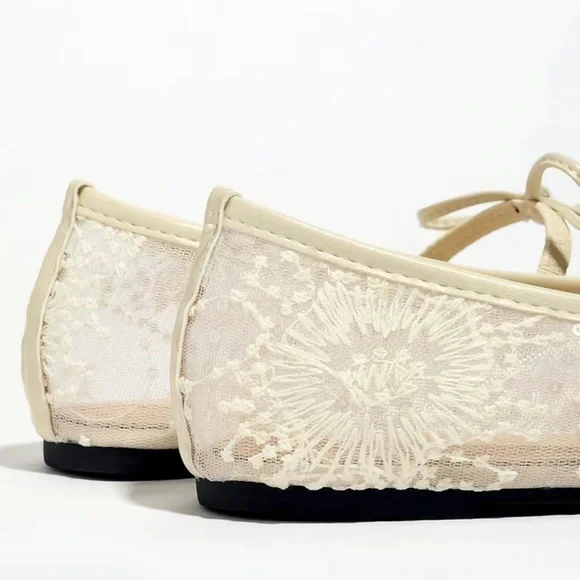 Mesh White Lace Ballet Flats - Picture 4 of 7